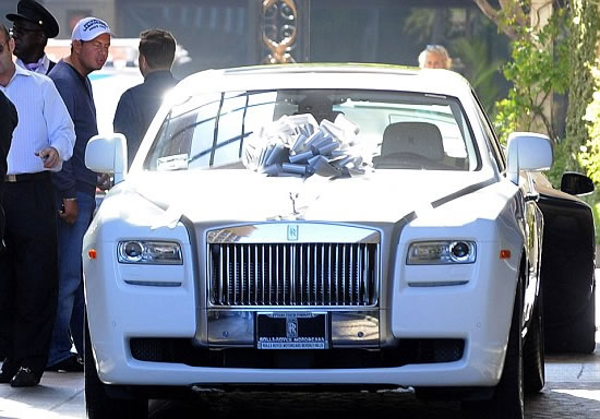 Petra Ecclestone gets Rolls Royce Ghost as wedding gift